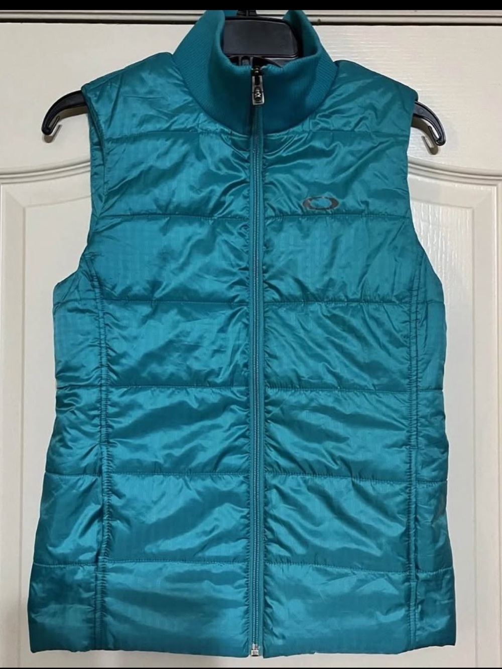 Oakley Women’s Teal Puffer Vest XS Full Zip Quilted Insulated Lightweight